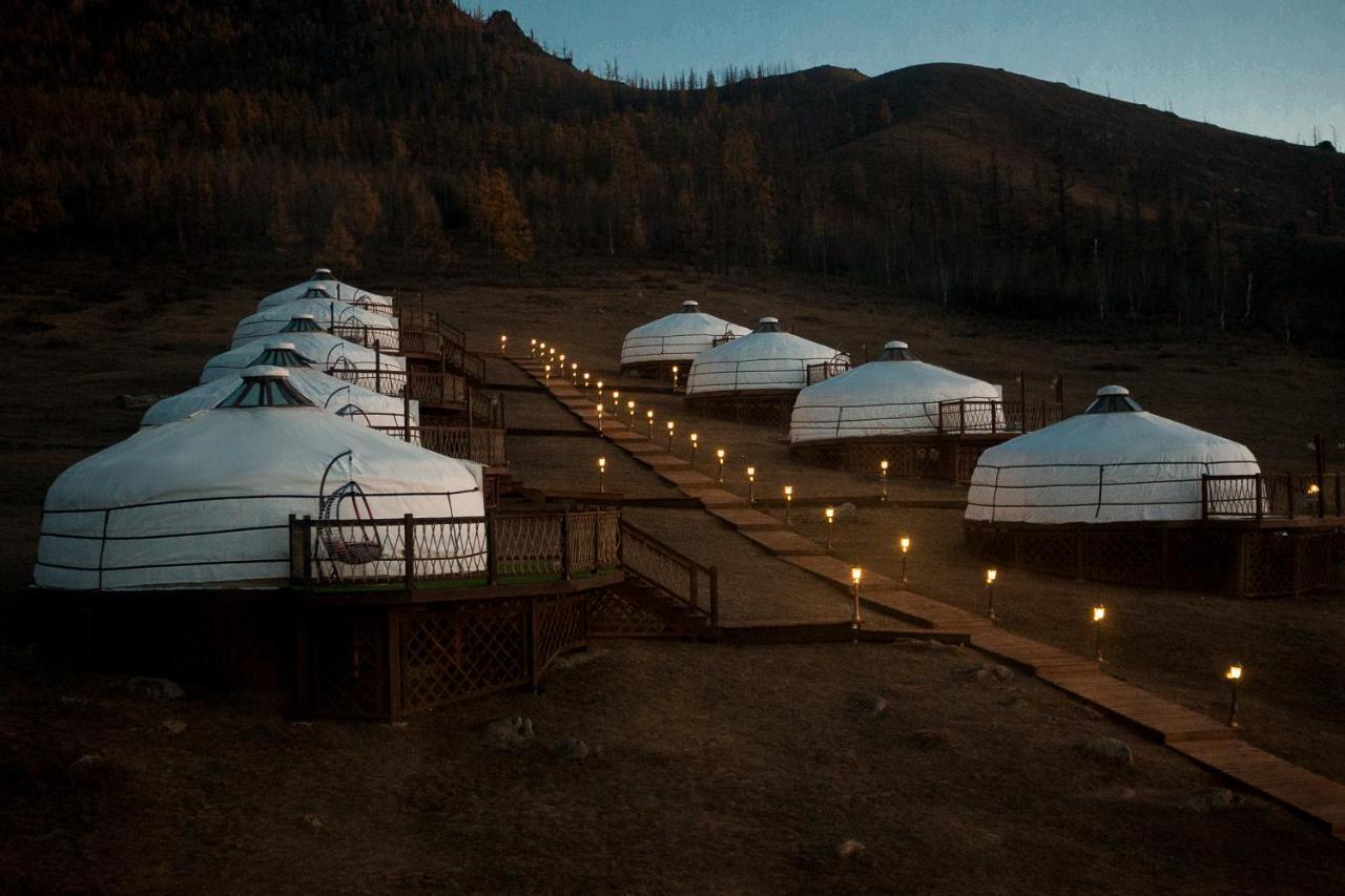 Terelj Resort Bayan Bulagiin Hural Exterior photo