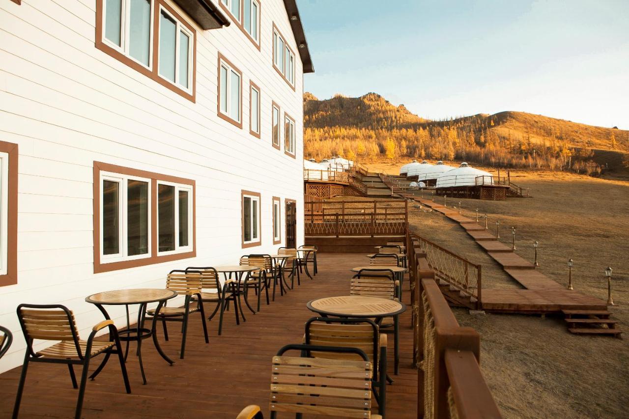 Terelj Resort Bayan Bulagiin Hural Exterior photo
